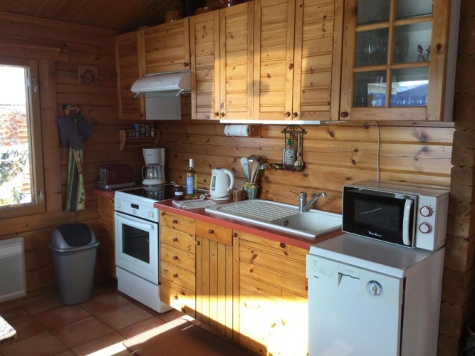 2 Bedrooms Chalet