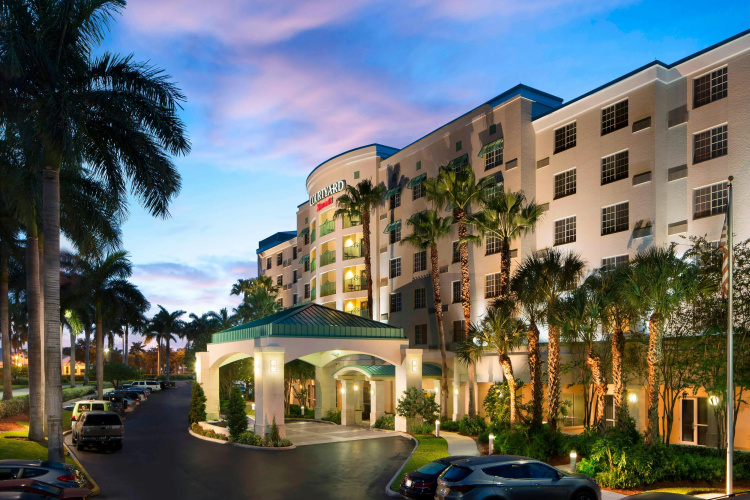 Courtyard Fort Lauderdale Airport and Cruise Port photo 25