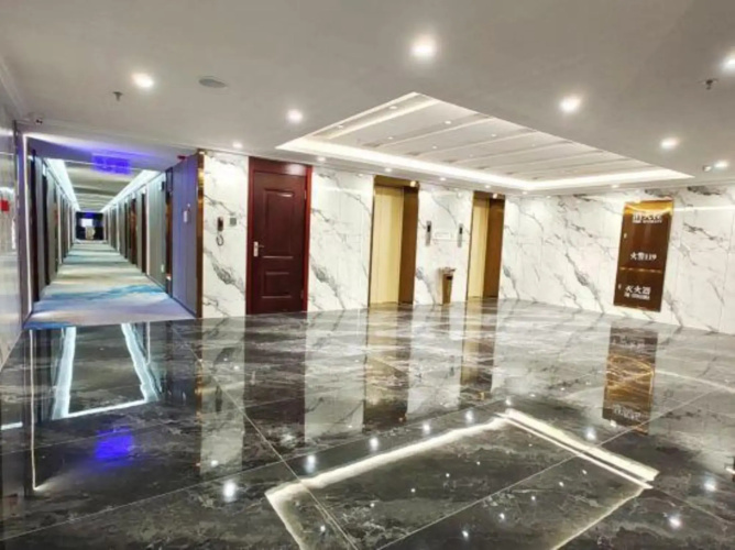 Friendship Peak Hotel