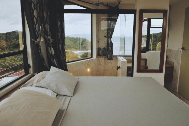 Deluxe Double room with balcony and with sea view