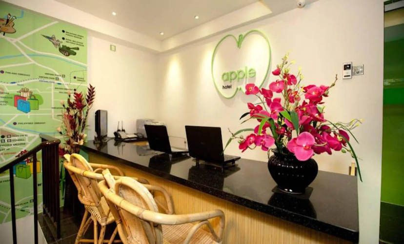Apple Hotel