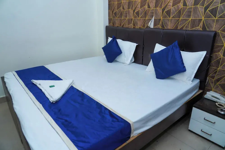 Happy Stay by OYO Rooms