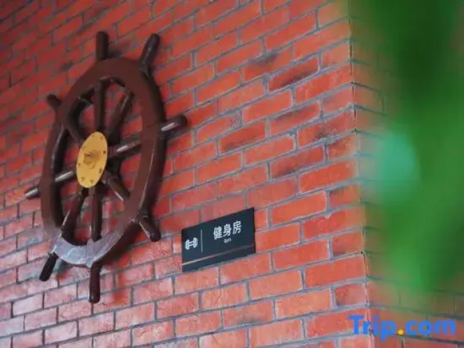 Quanfeng Hotel