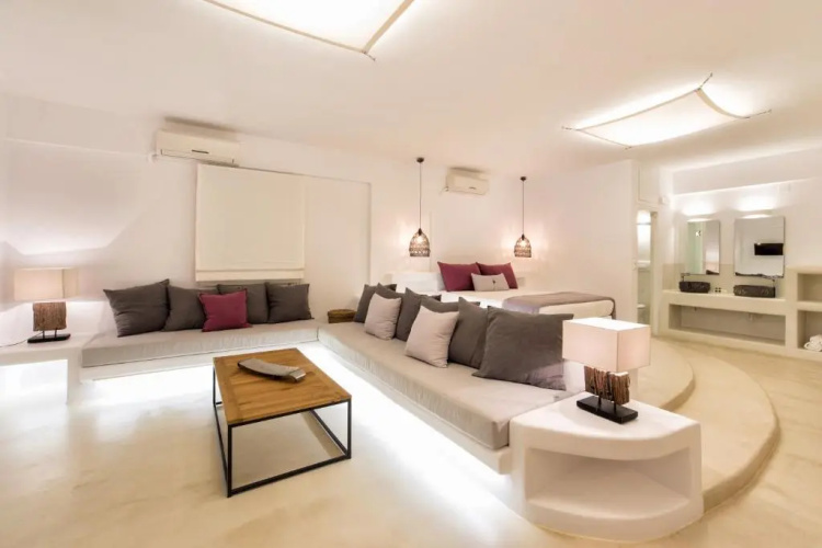 Anna Platanou Suites