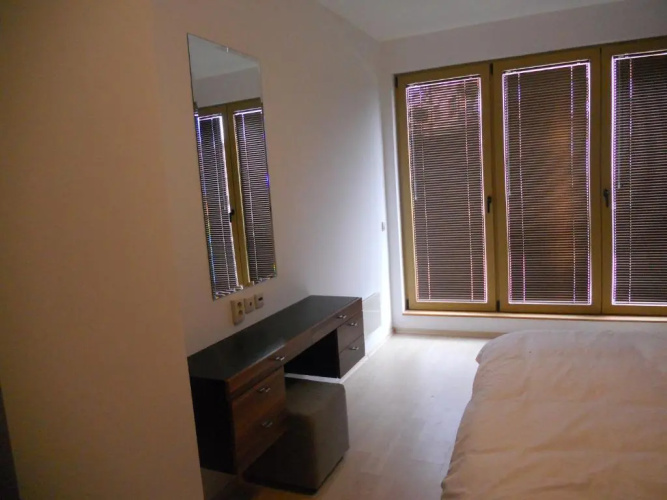 Roy's Apartment in St John Park
