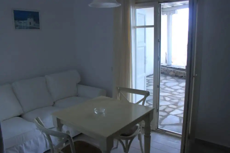 Maroulinas Boutique Apartments & Studios