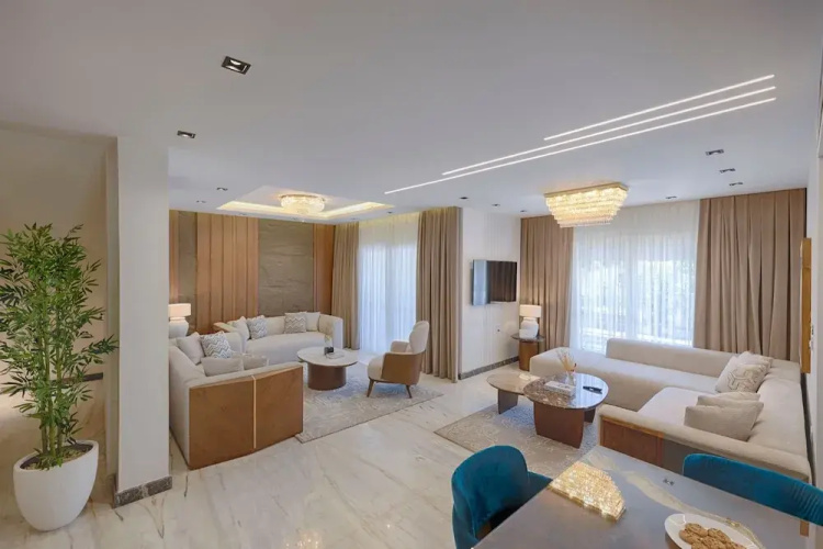 Vesta - Luxury Villa - 3BR - CFC I