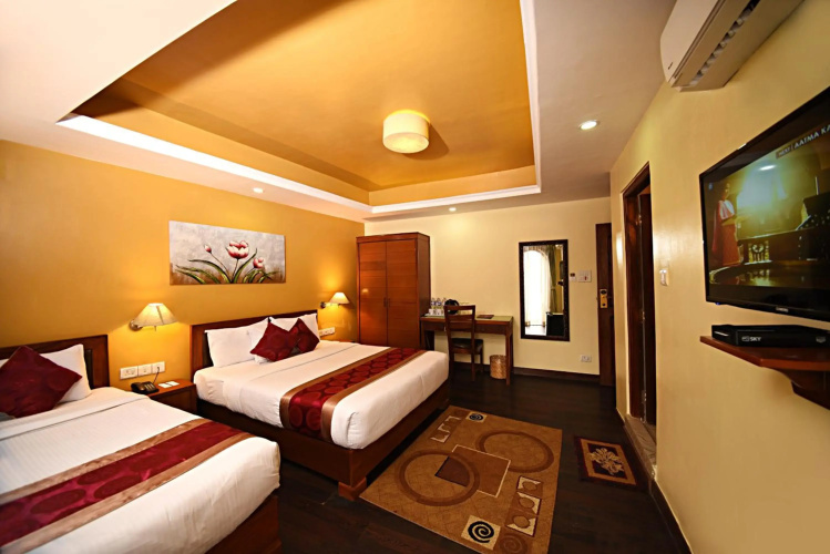 DOM Himalaya Hotel