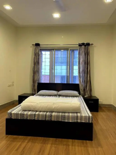 Lovely 4 bedroom condo