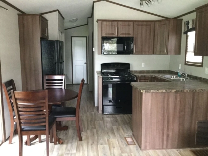 2 Bedrooms Cottage