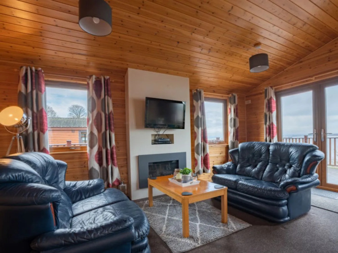 Loch Leven Lodge 12