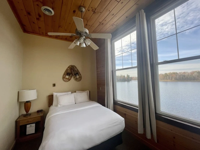 Deluxe Double room with lake view