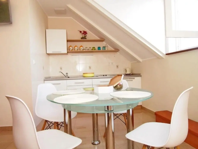 1 Bedroom Apartment with sea view