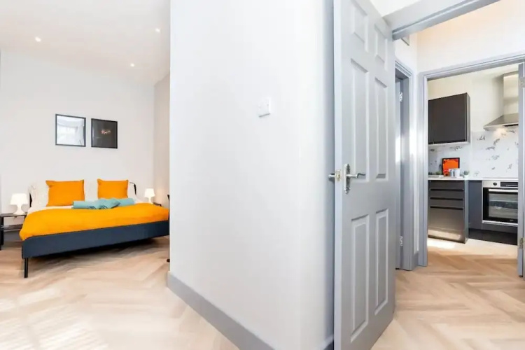 1 Bedroom Apartment-free Parking