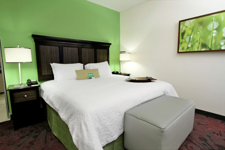 Hampton Inn & Suites Winnie