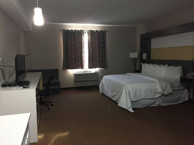 Southfort Inn