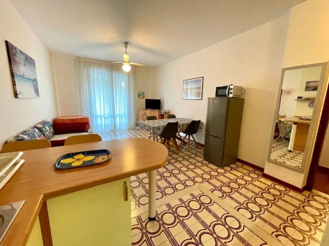 Welcoming Flat With Pool View Balcony