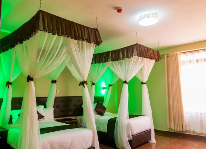Maxland Hotel Juja