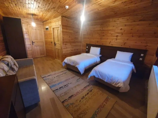 Standard Twin room with balcony