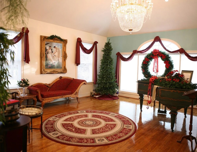 Rosewood Manor