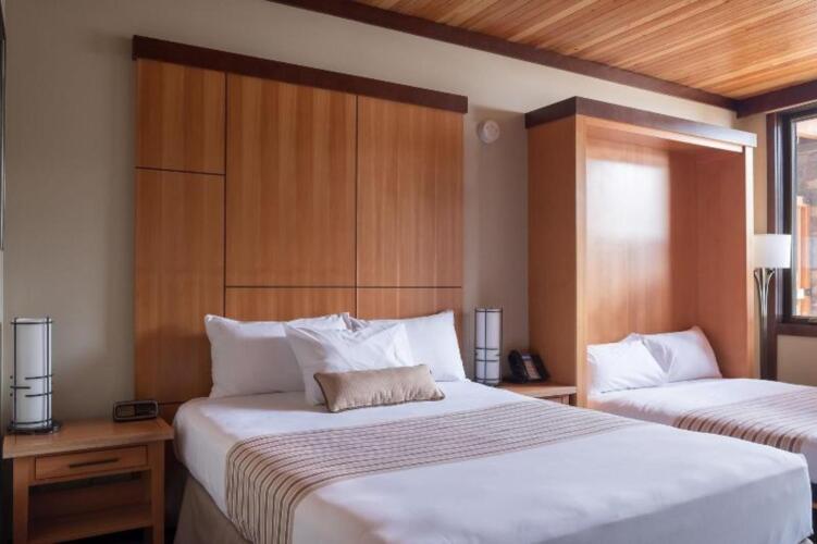 Sunshine Mountain LodgeOver view