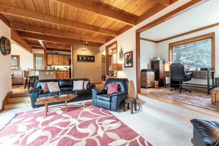 Tennis Townhomes #1340: 2