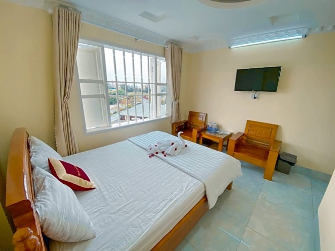 Deluxe Double room with partial sea view