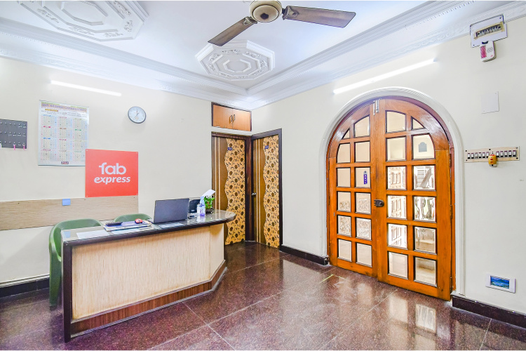 FabHotel Heritage Inn