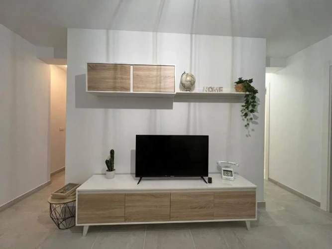 3 Bedrooms Apartment