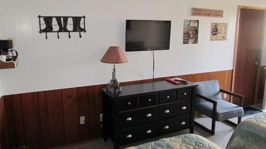Drake Motel