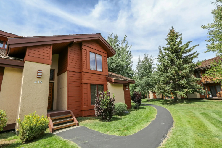 Snowcreek III #415 Condo