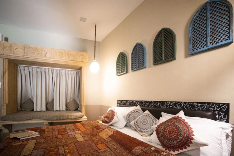 Standard Triple room