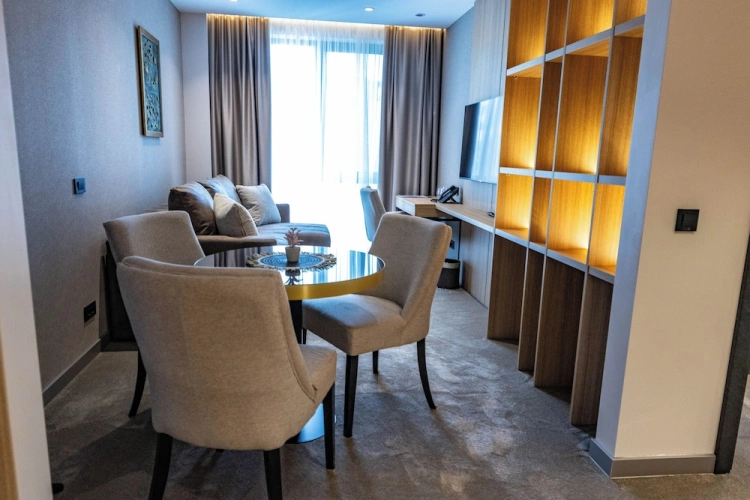 Executive Suite with city view
