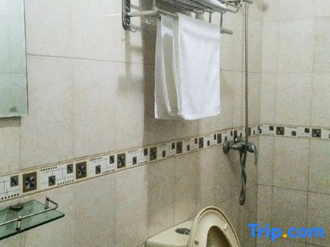 Shanghai Zheyang Hotel