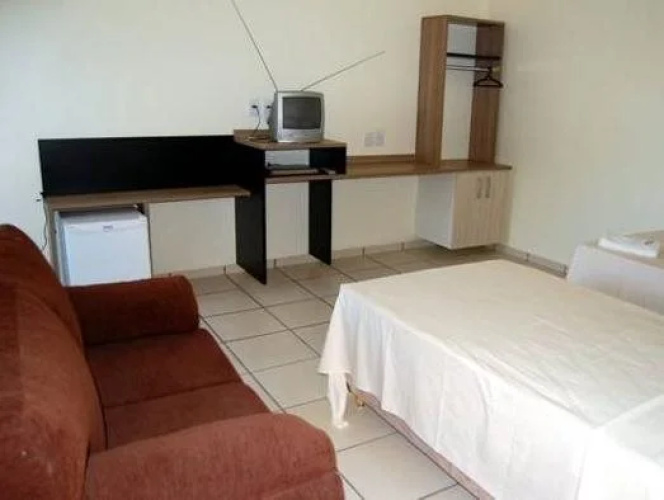 Leonardos Hotel
