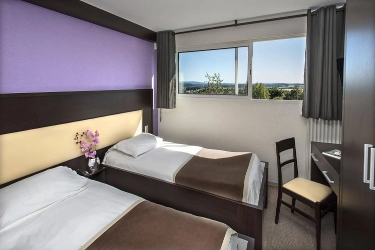 Logis Hotel Les Portes D'Apcher