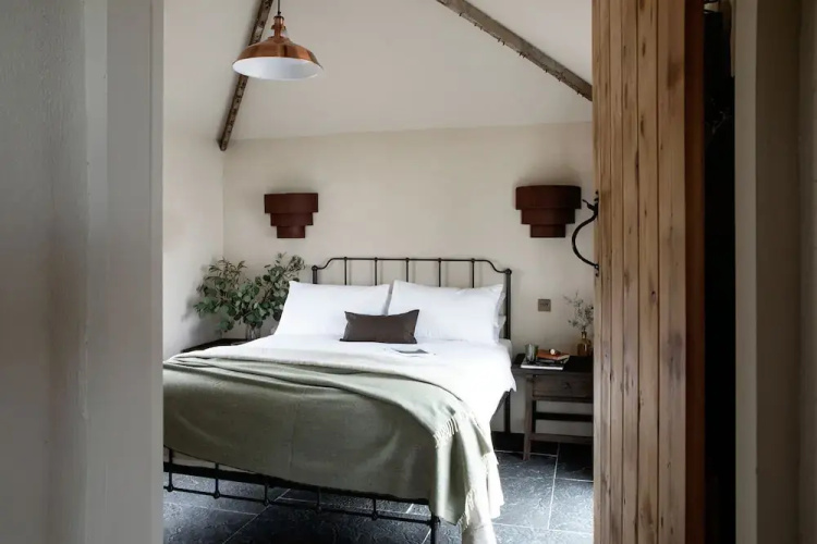 Gate Lodge@white Strand