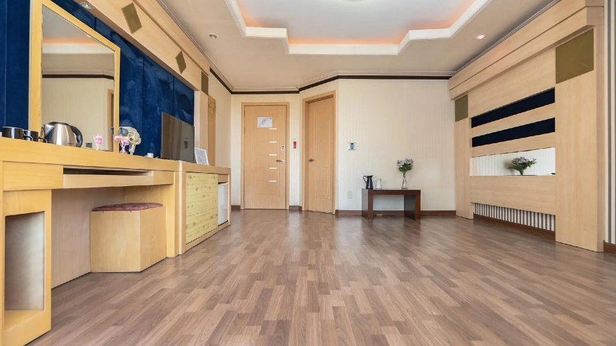 Standard Family room