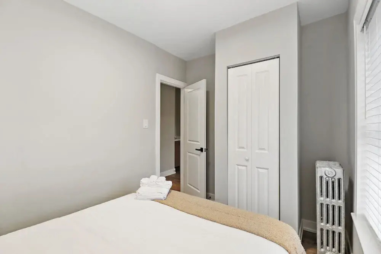 Cozy 2BR - Montrose 1A