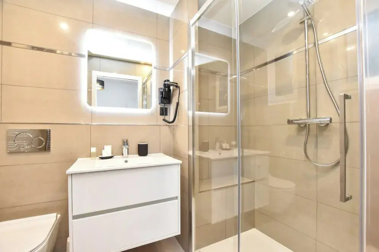 Authentic Apartment - 2br/8p - Palais Garnier