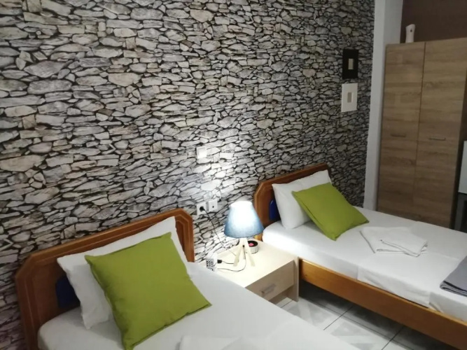 Hotel Efyra
