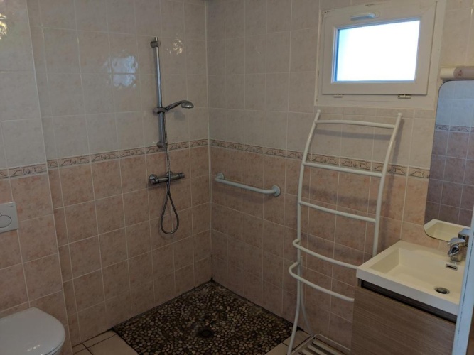 4 Bedrooms Double Cottage