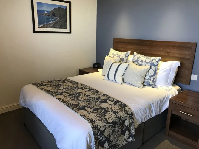 Sandy Cove Hotel