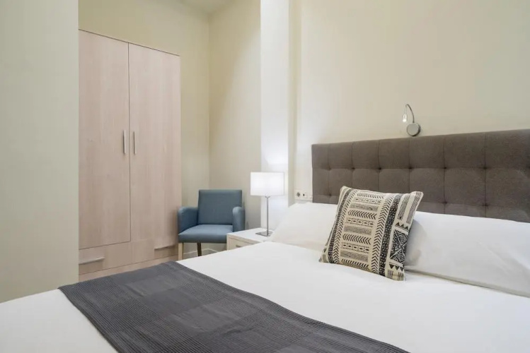 Fresh Velazquez Apartments