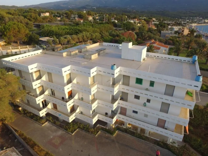 Apartment with balcony and with sea view