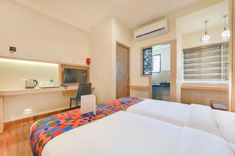 Nestlay Rooms Vanagaram
