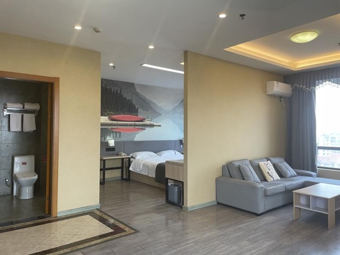 Standard Triple Family Suite