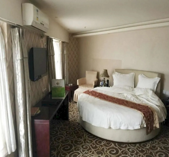 Zunhuang Holzd Ay Hotel