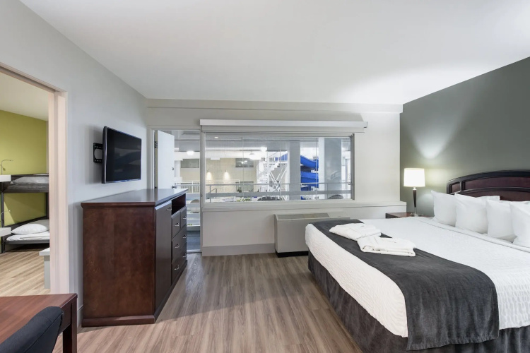 Viscount Gort Hotel