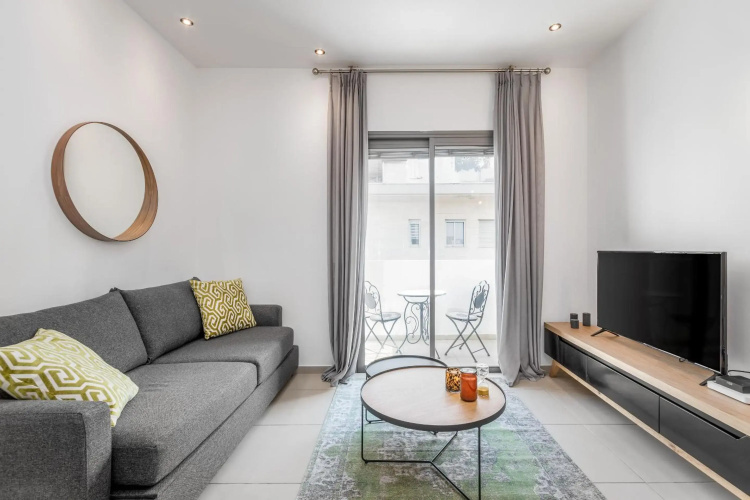 Ben Gurion Area - Modern 2 BDR with balcony